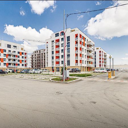 Elegant Apartment Near Afi & Atrium Mall อาราด ภายนอก รูปภาพ