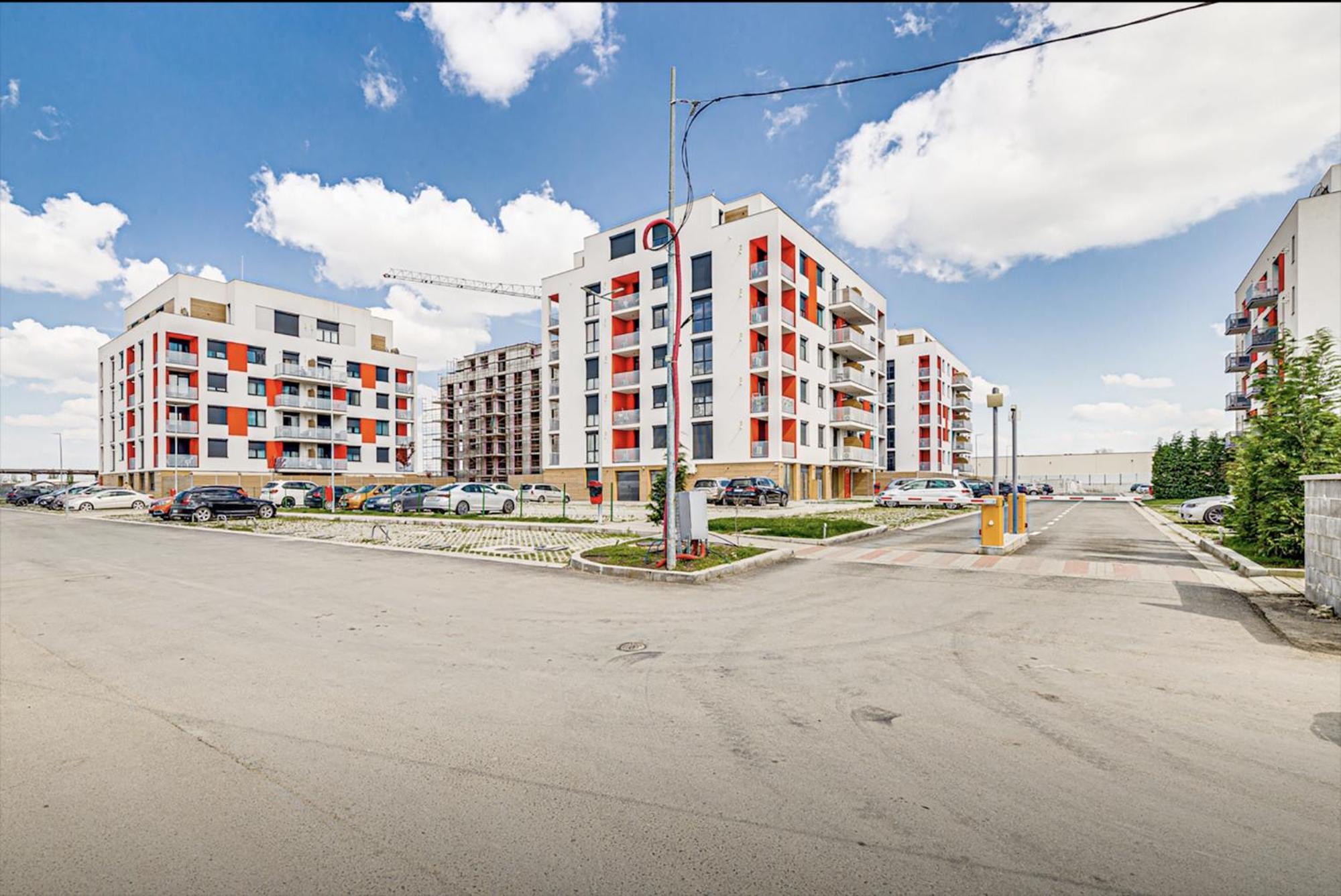 Elegant Apartment Near Afi & Atrium Mall อาราด ภายนอก รูปภาพ